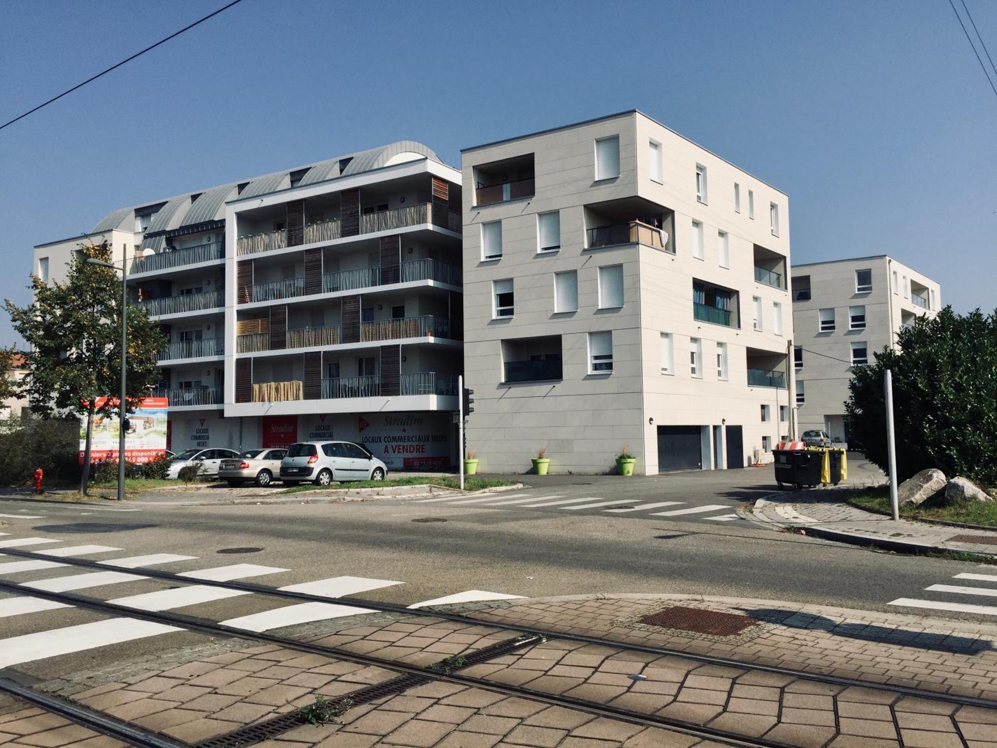 Le T2 Appartement Moderne Avec Terrasse Et Parking Strasburgo Esterno foto